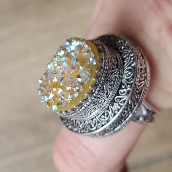 New Yellow Titanium Crystal Druzy 925 Silver Statement Ring. - Picture 8 of 16